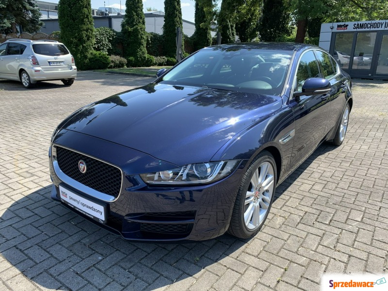 Jaguar XE 2.0d 180 KM - Samochody osobowe - Kraków