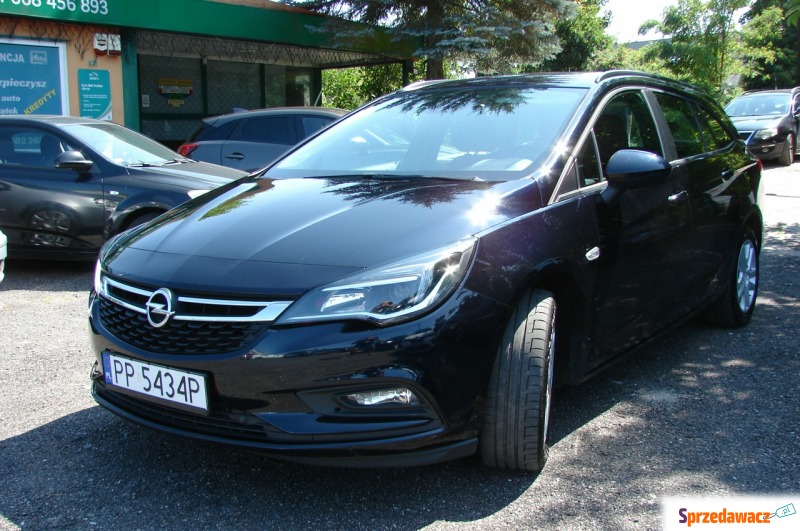 Opel Astra - 1.6 CDTI 120 KM Bogata Wersja - Samochody osobowe - Piła