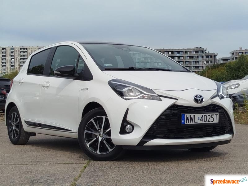 Toyota Yaris  Hatchback 2019,  1.5 hybryda - Na sprzedaż za 63 500 zł - Warszawa