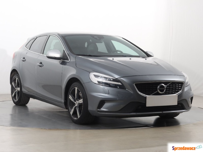 Volvo V40  Hatchback 2018,  1.5 benzyna - Na sprzedaż za 59 999 zł - Katowice