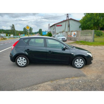 Hyundai i30  Hatchback 2008,  1.6 diesel - Na sprzedaż za 11 900 zł - Dolna Grupa - zdjęcie 2
