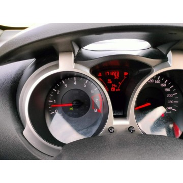 Nissan Juke  SUV 2010,  1.6 benzyna - Na sprzedaż za 29 900 zł - Dolna Grupa - zdjęcie 12