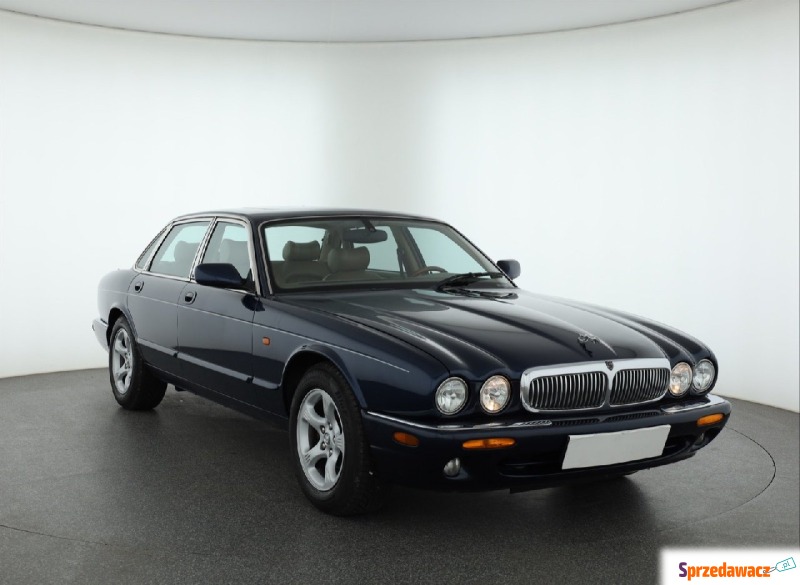 Jaguar XJ 8 4.0 (284KM), 2000 - Samochody osobowe - Piaseczno