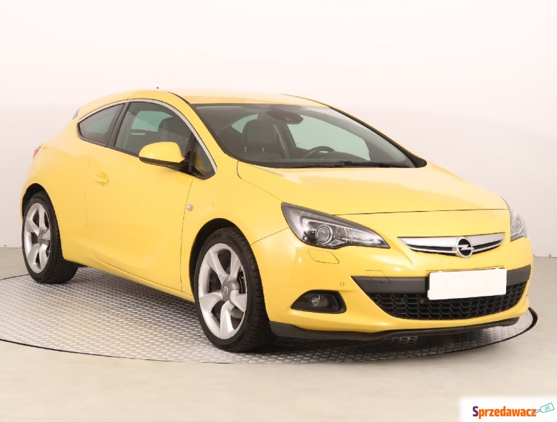 Opel Astra  Coupe/Sportowy 2011,  1.6 benzyna - Na sprzedaż za 35 999 zł - Radom