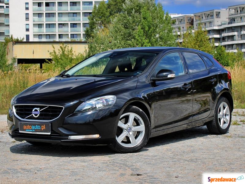 Volvo V40  Hatchback 2015,  2.0 diesel - Na sprzedaż za 39 900 zł - Warszawa