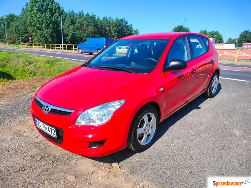 Hyundai i30  Hatchback 2007,  1.4 benzyna - Na sprzedaż za 13 900 zł - Dolna Grupa