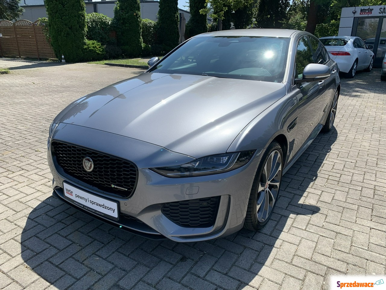 Jaguar XE 2022