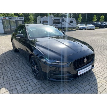 Jaguar XE  Sedan/Limuzyna 2022,  2.0 diesel, automat - Na sprzedaż za 235 899 zł - Kraków - zdjęcie 3