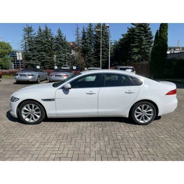 Jaguar XF  Sedan/Limuzyna 2017,  2.0 diesel, automat - Na sprzedaż za 129 899 zł - Kraków - zdjęcie 5