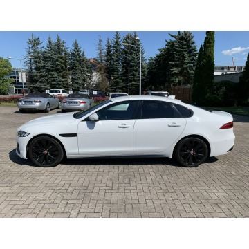 Jaguar XF  Sedan/Limuzyna 2021,  2.0 benzyna, automat - Na sprzedaż za 199 899 zł - Kraków - zdjęcie 5