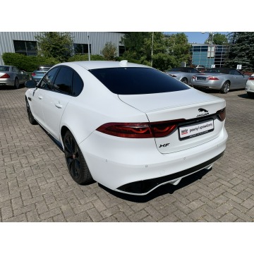 Jaguar XF  Sedan/Limuzyna 2021,  2.0 benzyna, automat - Na sprzedaż za 199 899 zł - Kraków - zdjęcie 8