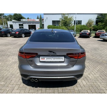 Jaguar XE  Sedan/Limuzyna 2022,  2.0 diesel, automat - Na sprzedaż za 248 999 zł - Kraków - zdjęcie 7