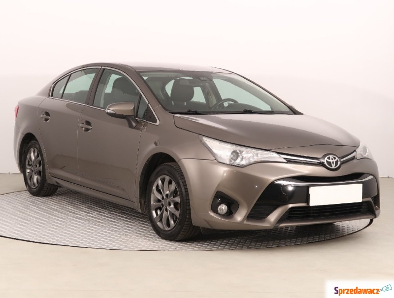 Toyota Avensis  Liftback 2016,  1.6 benzyna+LPG - Na sprzedaż za 47 999 zł - Częstochowa