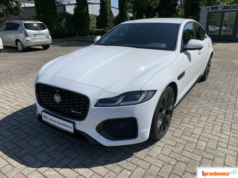 Jaguar XF  Sedan/Limuzyna 2021,  2.0 benzyna - Na sprzedaż za 199 900 zł - Kraków