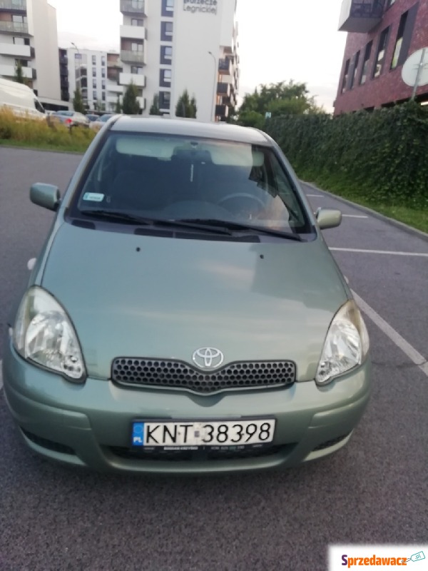 Toyota Yaris  Hatchback 2004,  1.3 benzyna - Na sprzedaż za 3 590,00 zł - Wrocław