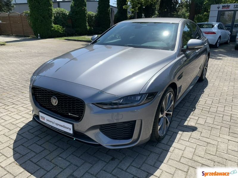 Jaguar XE  Sedan/Limuzyna 2022,  2.0 diesel - Na sprzedaż za 249 000 zł - Kraków