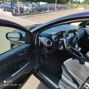 Lancia Delta  Liftback 2009,  1.4 benzyna - Na sprzedaż za 17 600 zł - Lipówki - zdjęcie 10