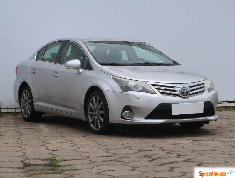 Toyota Avensis 2.2 D-4D (150KM), 2014 - Samochody osobowe - Łódź