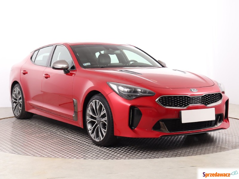 Kia Stinger  Liftback 2017,  2.0 benzyna - Na sprzedaż za 112 999 zł - Katowice