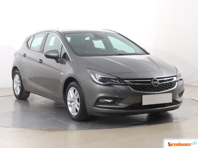 Opel Astra  Hatchback 2016,  1.4 benzyna - Na sprzedaż za 48 999 zł - Katowice