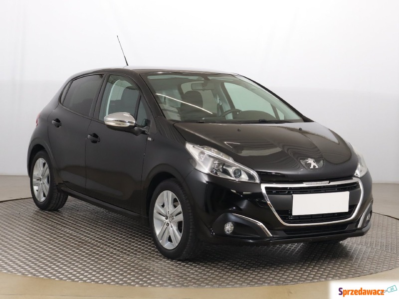 Peugeot 208  Hatchback 2017,  1.2 benzyna - Na sprzedaż za 42 999 zł - Zabrze