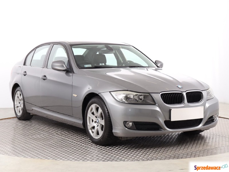 BMW 3 318 i (143KM), 2010 - Samochody osobowe - Katowice