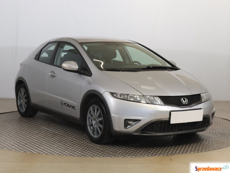 Honda Civic  Hatchback 2011,  1.4 benzyna - Na sprzedaż za 24 999 zł - Zabrze