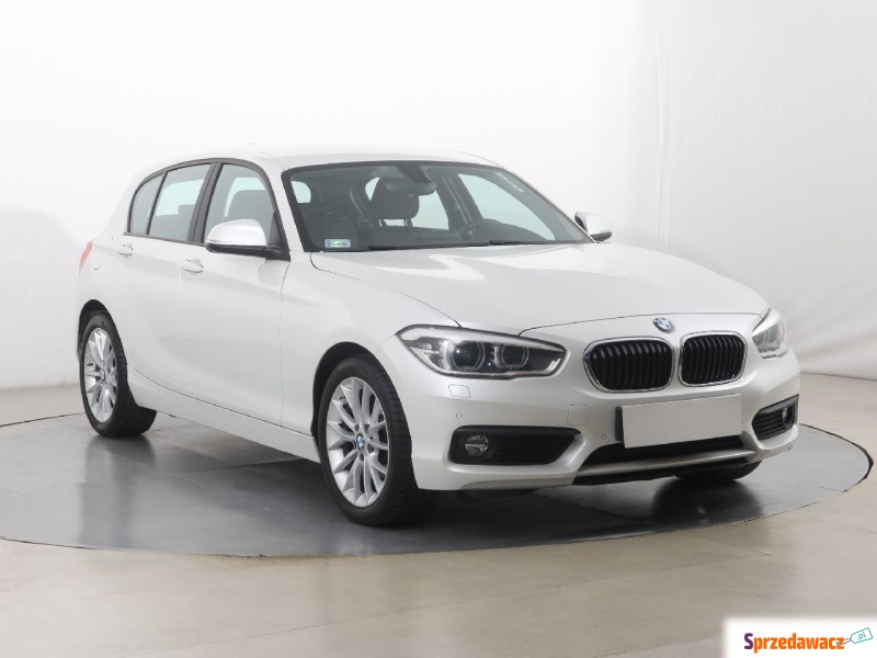 BMW Seria 1  Hatchback 2019,  1.5 benzyna - Na sprzedaż za 75 999 zł - Katowice