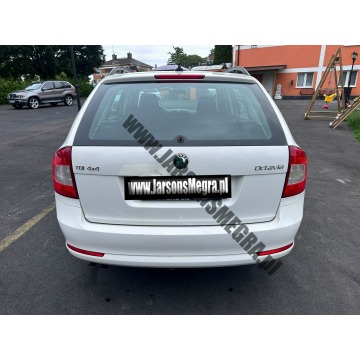 Skoda Octavia 2011,  2.0 diesel, automat - Na sprzedaż za 35 670 zł - Skoczów - zdjęcie 3