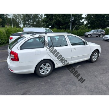 Skoda Octavia 2011,  2.0 diesel, automat - Na sprzedaż za 35 670 zł - Skoczów - zdjęcie 6