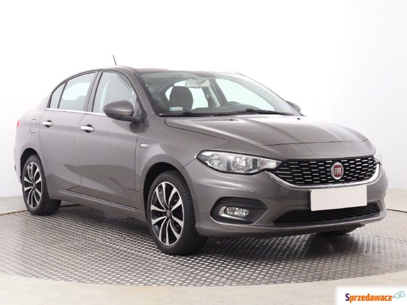 Fiat Tipo 1.4 16V (95KM), 2016 - Samochody osobowe - Katowice