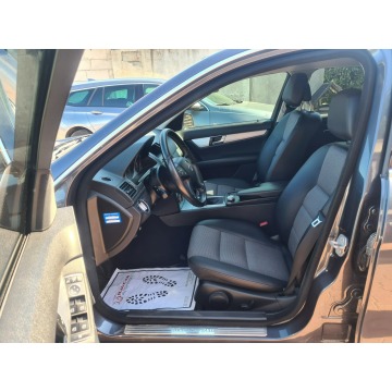 Mercedes - Benz C-klasa  Liftback 2010,  1.8 benzyna - Na sprzedaż za 36 900 zł - Świebodzin - zdjęcie 9