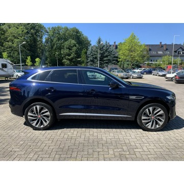 Jaguar F-PACE  SUV 2022,  2.0 benzyna, automat - Na sprzedaż za 315 899 zł - Kraków - zdjęcie 4