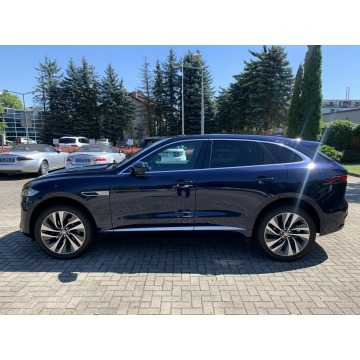 Jaguar F-PACE  SUV 2022,  2.0 benzyna, automat - Na sprzedaż za 315 899 zł - Kraków - zdjęcie 5