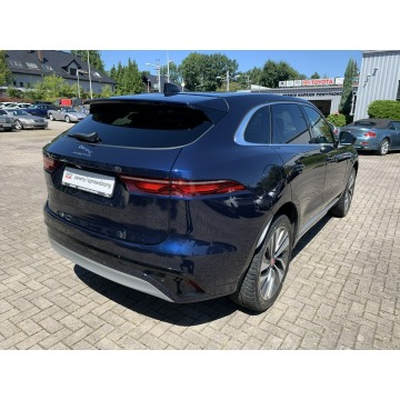 Jaguar F-PACE  SUV 2022,  2.0 benzyna, automat - Na sprzedaż za 315 899 zł - Kraków - zdjęcie 6