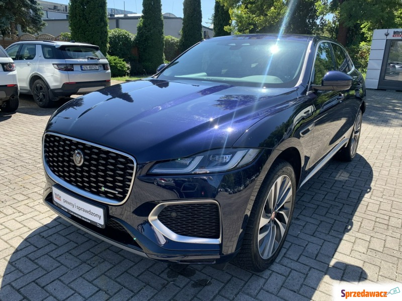 Jaguar F-PACE  SUV 2022,  2.0 benzyna - Na sprzedaż za 315 900 zł - Kraków