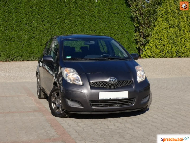 Toyota Yaris  Hatchback 2009,  1.3 benzyna - Na sprzedaż za 16 800 zł - Nowy Sącz