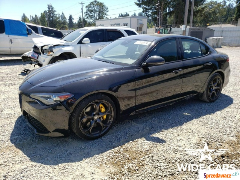 Alfa Romeo Giulia -  TI Sport RWD - Samochody osobowe - Sękocin Nowy