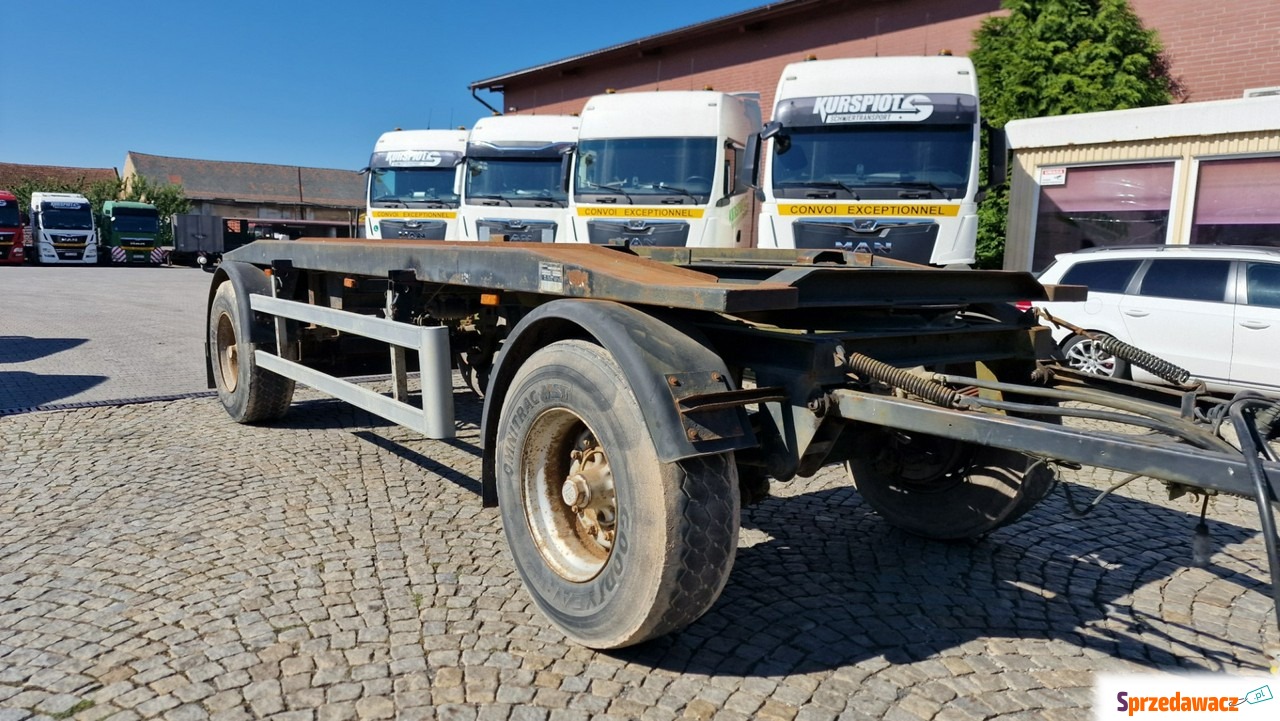 inny Roland Tankbau  podwozie -...