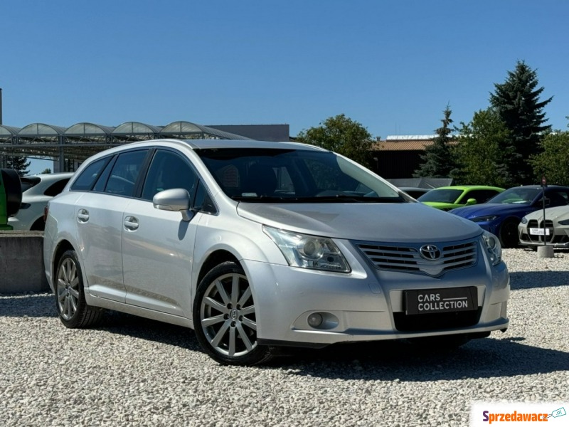 Toyota Avensis 2012,  2.0 diesel - Na sprzedaż za 26 500 zł - Michałowice-Wieś