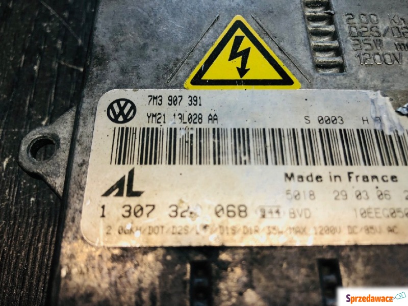 Przetwornica lampy xenon VW  Nr .307 329 068 - Przetwornice - Andrespol