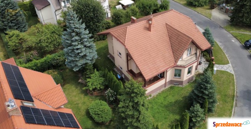 DOM NA SPRZEDAŻ W SPOKOJNEJ OKOLICY
