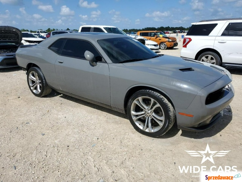 Dodge Challenger  Coupe/Sportowy 2018,  3.7 benzyna - Na sprzedaż za 42 300 zł - Sękocin Nowy