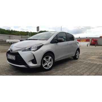 Toyota Yaris  Hatchback 2019,  1.0 benzyna - Na sprzedaż za 51 906 zł - Rybnik - zdjęcie 4