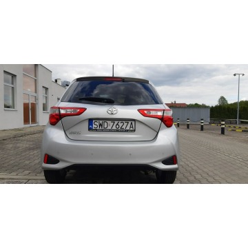 Toyota Yaris  Hatchback 2019,  1.0 benzyna - Na sprzedaż za 51 906 zł - Rybnik - zdjęcie 9