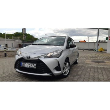 Toyota Yaris  Hatchback 2019,  1.0 benzyna - Na sprzedaż za 51 906 zł - Rybnik - zdjęcie 10