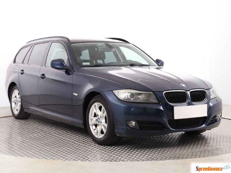 BMW Seria 3  Kombi 2010,  2.0 diesel - Na sprzedaż za 22 999 zł - Katowice