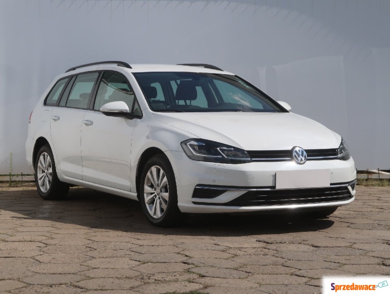 Volkswagen Golf  Kombi 2019,  1.5 benzyna - Na sprzedaż za 61 999 zł - Łódź