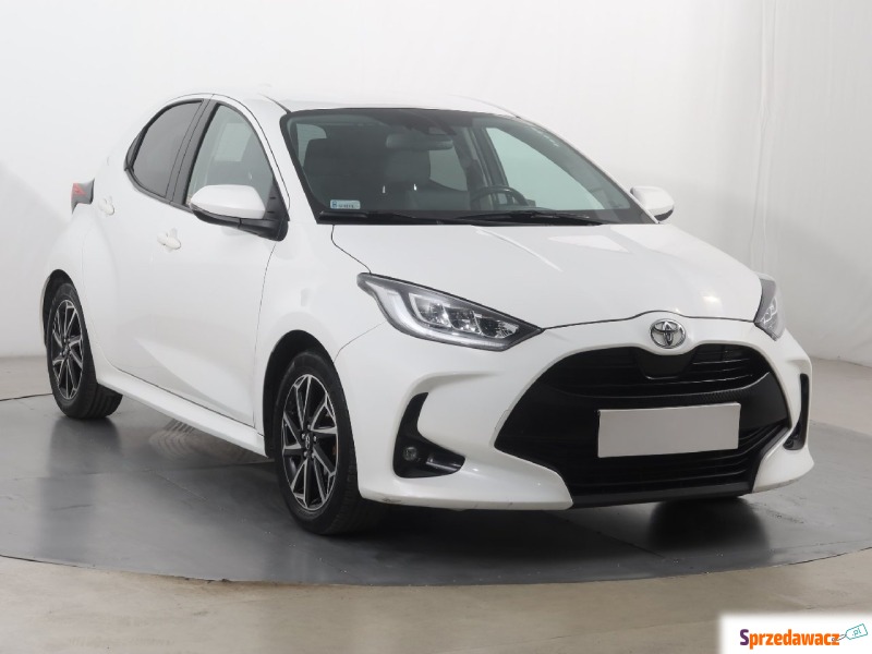 Toyota Yaris  Hatchback 2021,  1.5 benzyna+LPG - Na sprzedaż za 64 999 zł - Katowice