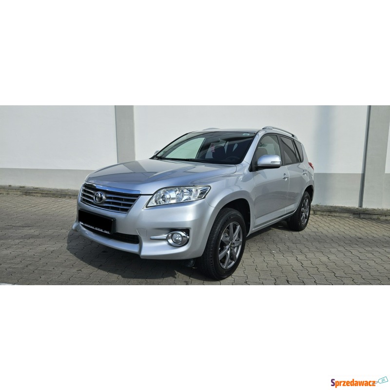 Toyota   SUV 2010,  2.0 benzyna - Na sprzedaż za 49 741 zł - Jejkowice